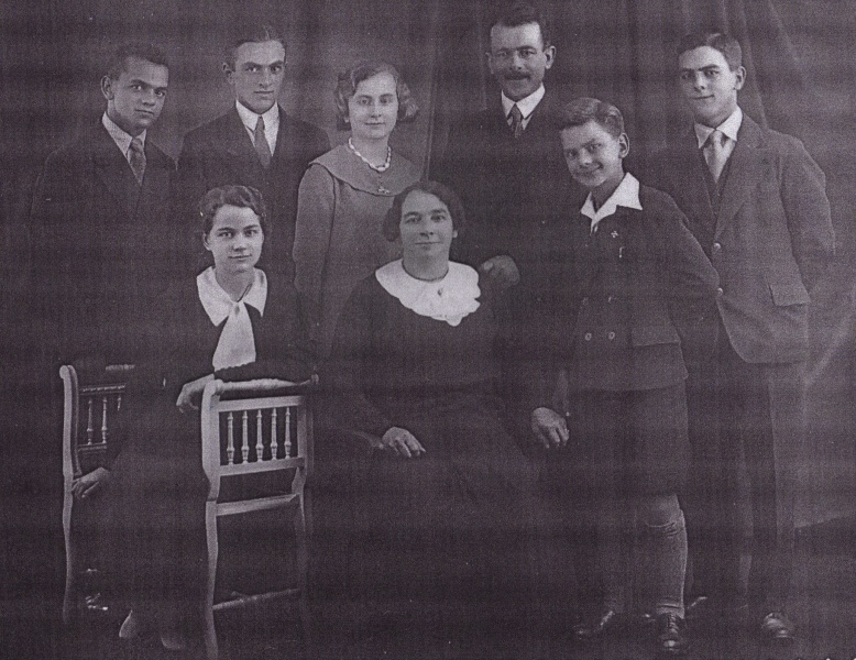 1933~Walraet_les_6_ .jpg